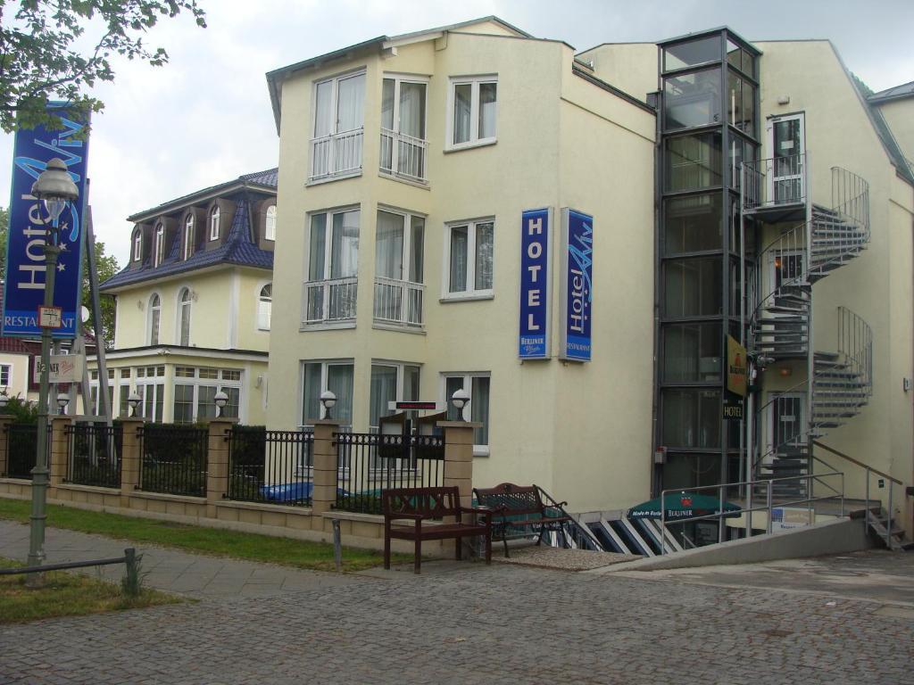 Aparthotel Guzulka & Restaurant Berlino Esterno foto